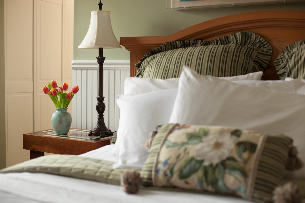 A Butlers Manor Bed and Breakfast Southampton Exterior foto