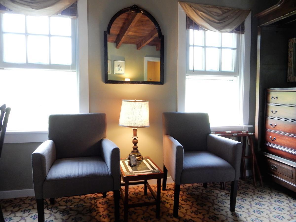 A Butlers Manor Bed and Breakfast Southampton Exterior foto